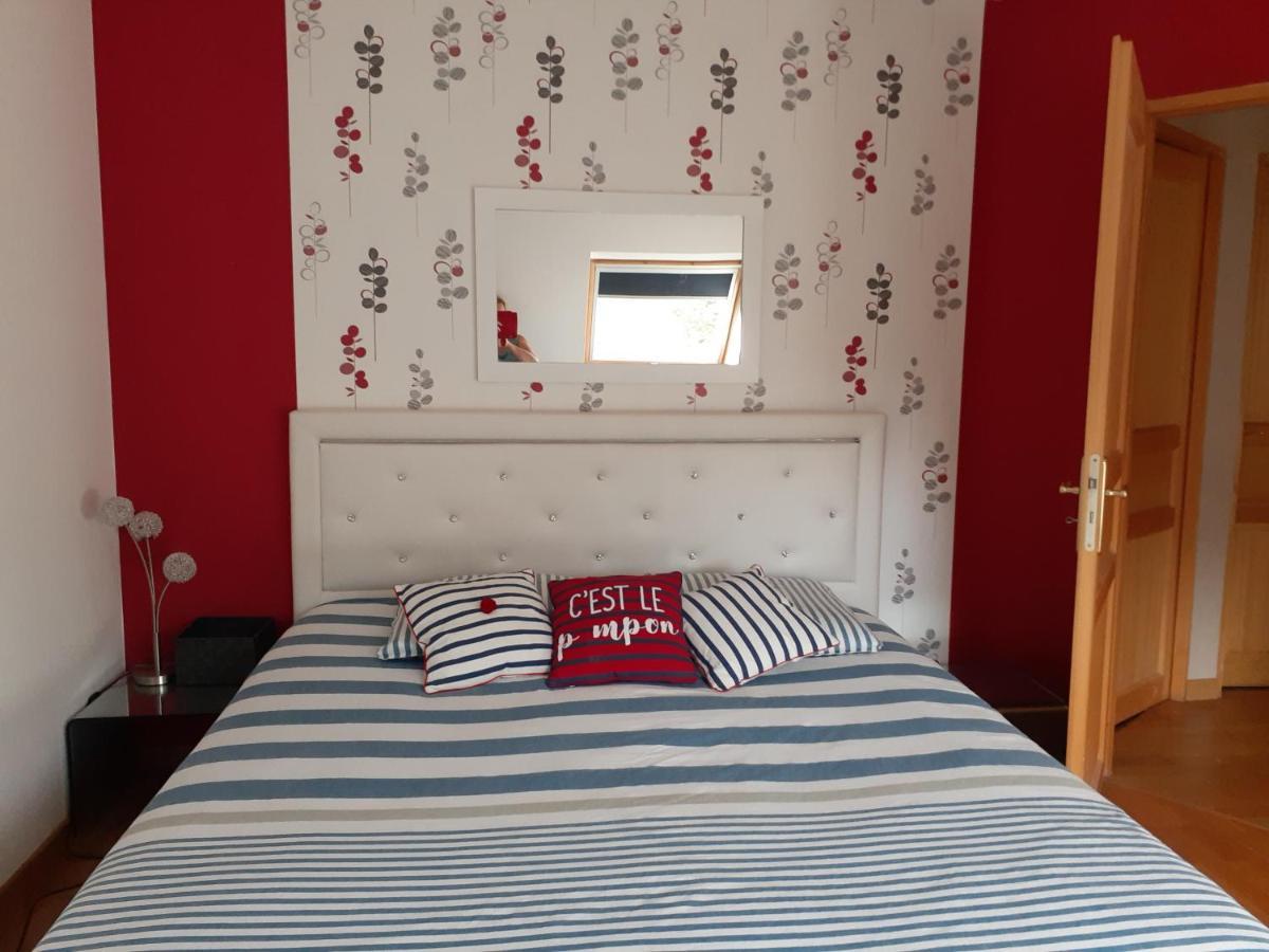 Chambre Au Nuit Etoile Et Jacuzzi Prive Pleuven Exterior foto